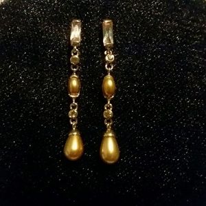NWOT Monet earrings